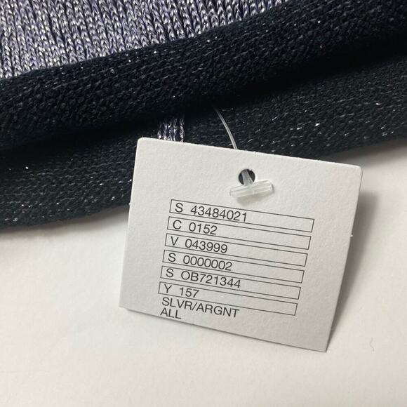 Urban Outfitters Rolled Edge Winter Metallic Beanie BRAND NEW WITH TAGS - Picture 4 of 4